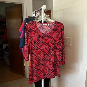Susan Graver Red and Navy Blue Geometric 3/4 Sleeve Knit Top